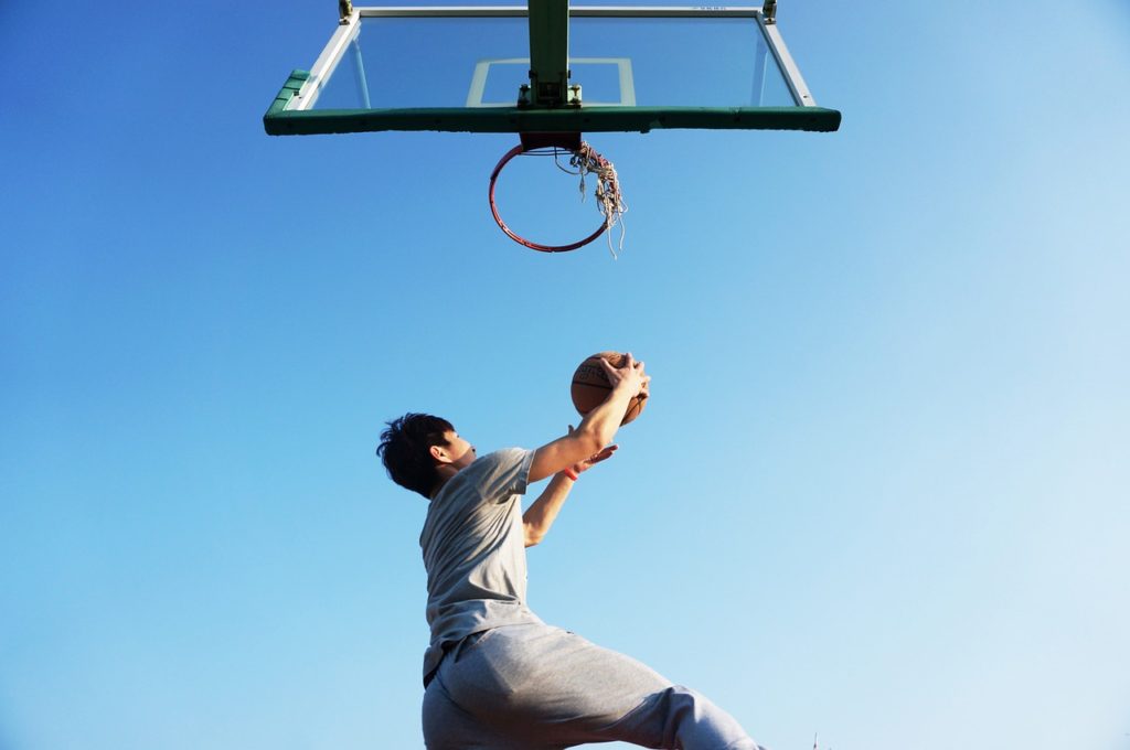 身長が伸びてジャンプ力が落ちた バスケをする上で知っておきたい成長の過程 Rise Basketball